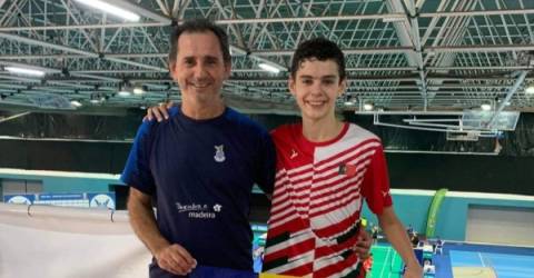 Madeirense Tiago Berenguer Sagra Se Campe O Europeu De Badminton De Sub