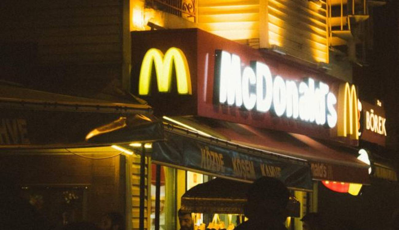 Número de infetados com bactéria no McDonald’s nos Estados Unidos sobe para 75