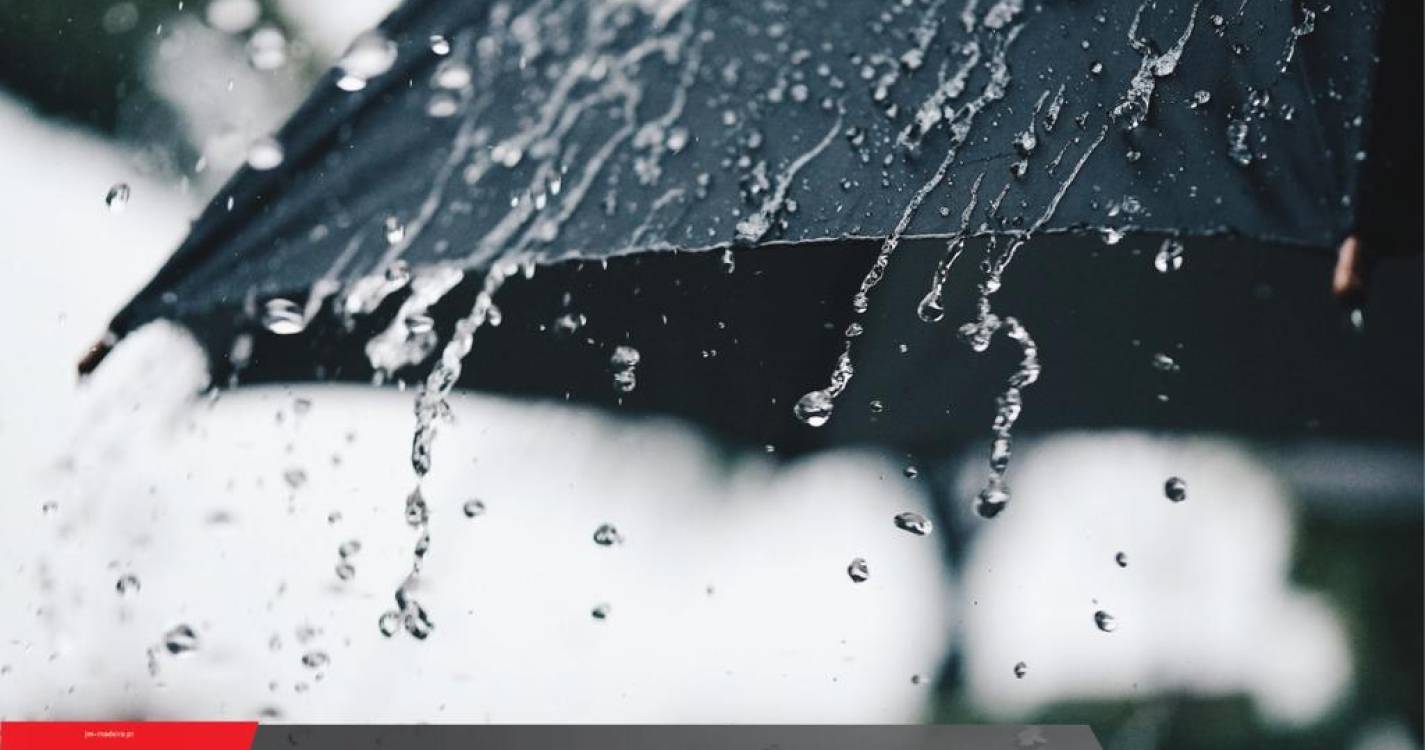 Aviso laranja para chuva esta quinta-feira