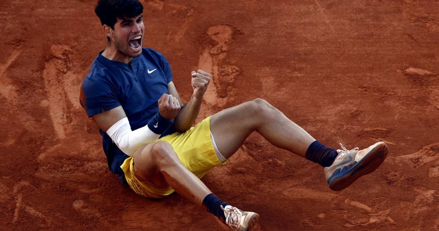 Roland Garros: Alcaraz vence Zverev e conquista terceiro ‘major’ da carreira