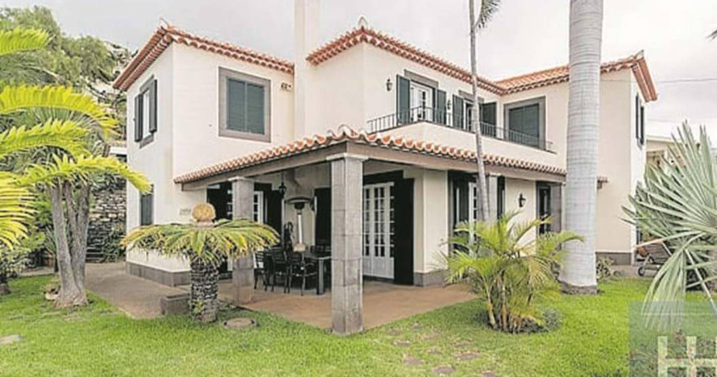 Músico Eric Clapton comprou casa de 1,5 milhões de euros na Madeira