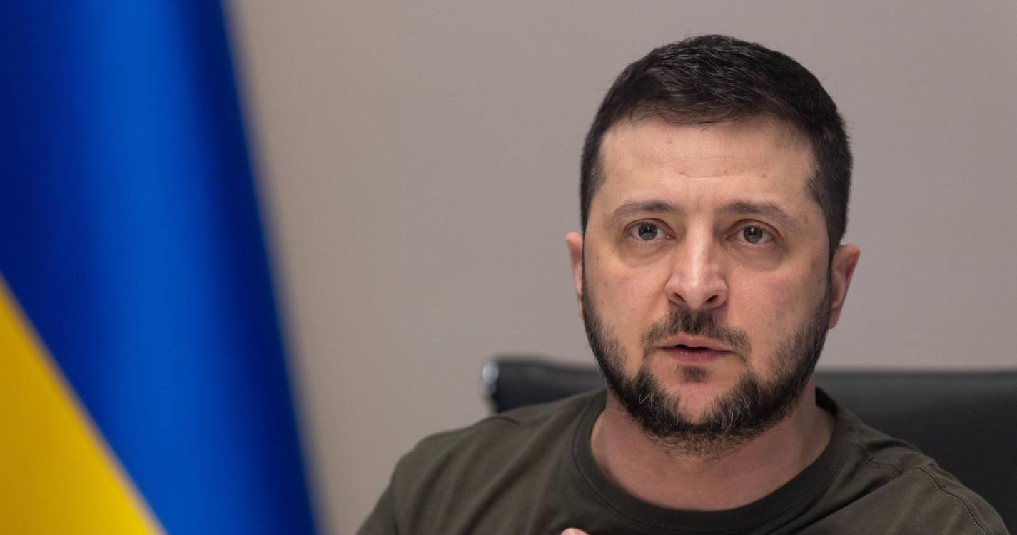 Ucrânia: Zelensky criticado pela oposição após demissões na chefia das Forças Armadas