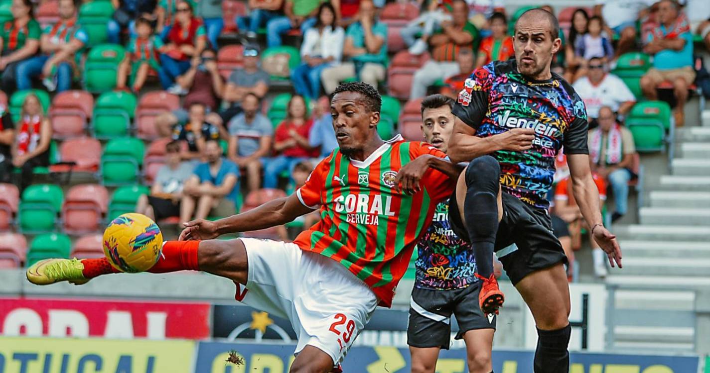 II Liga: Penafiel quebra série vitoriosa do Marítimo