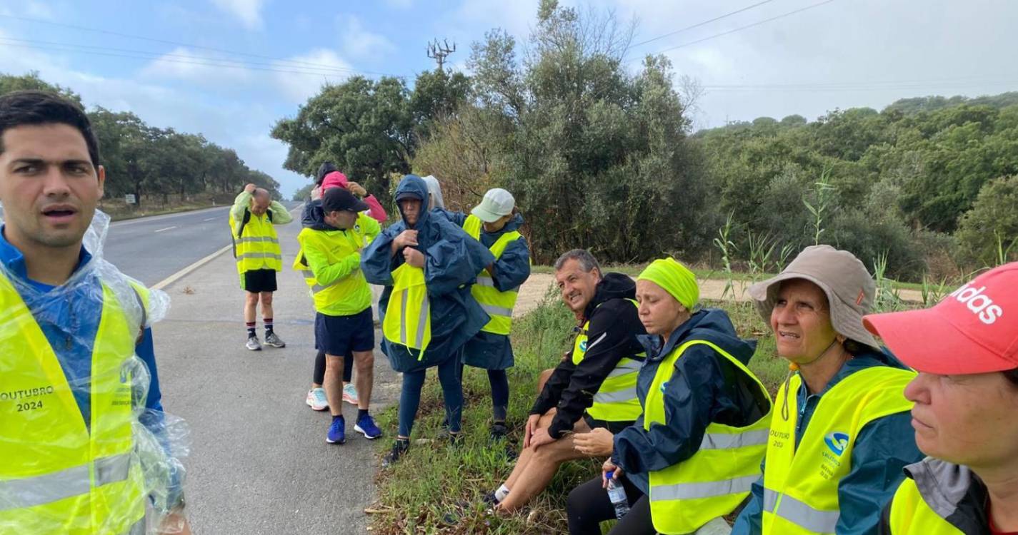 Peregrinação: Madeirenses já percorreram 70 km a pé a caminho de Fátima