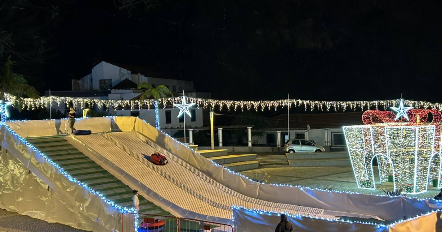 Entradas gratuitas na rampa de gelo do parque da Vila de São Vicente