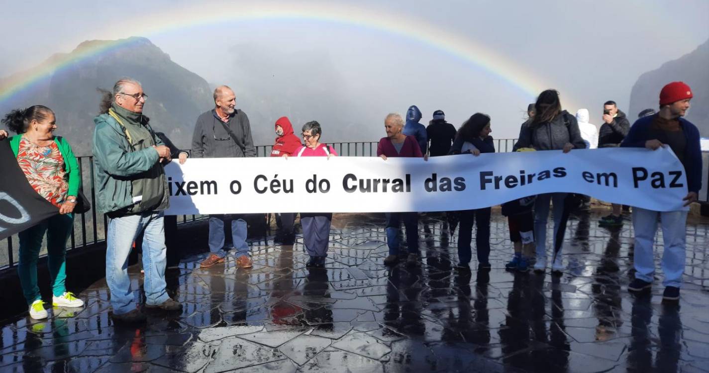 Movimento apela para que se deixe o céu do Curral em paz