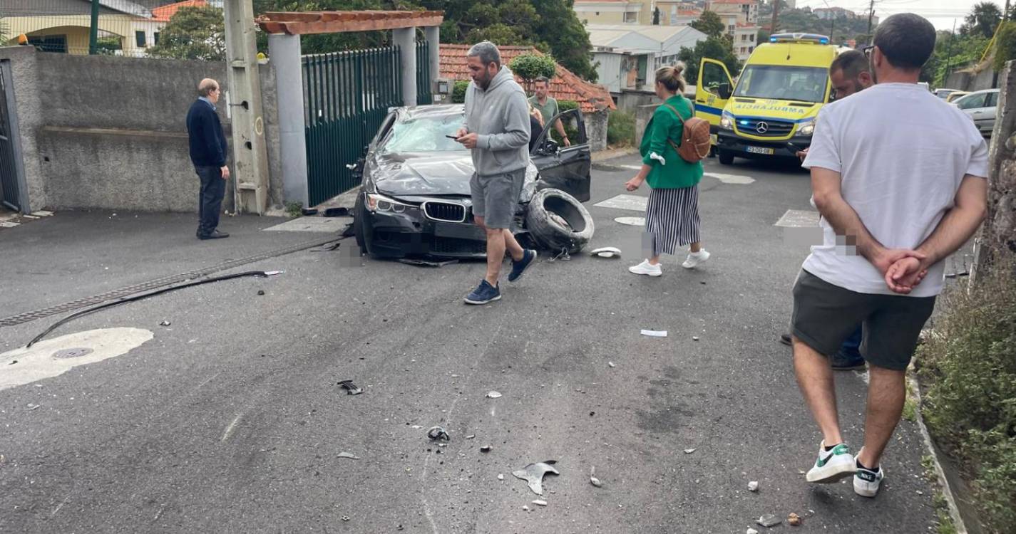 Despiste aparatoso no Caniço deixa mulher ferida (com fotos)