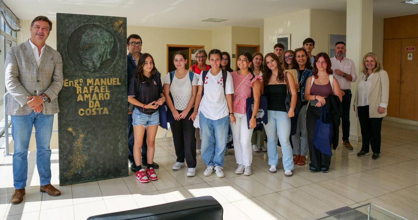 Alunos visitaram Centro de Telegestão da ARM