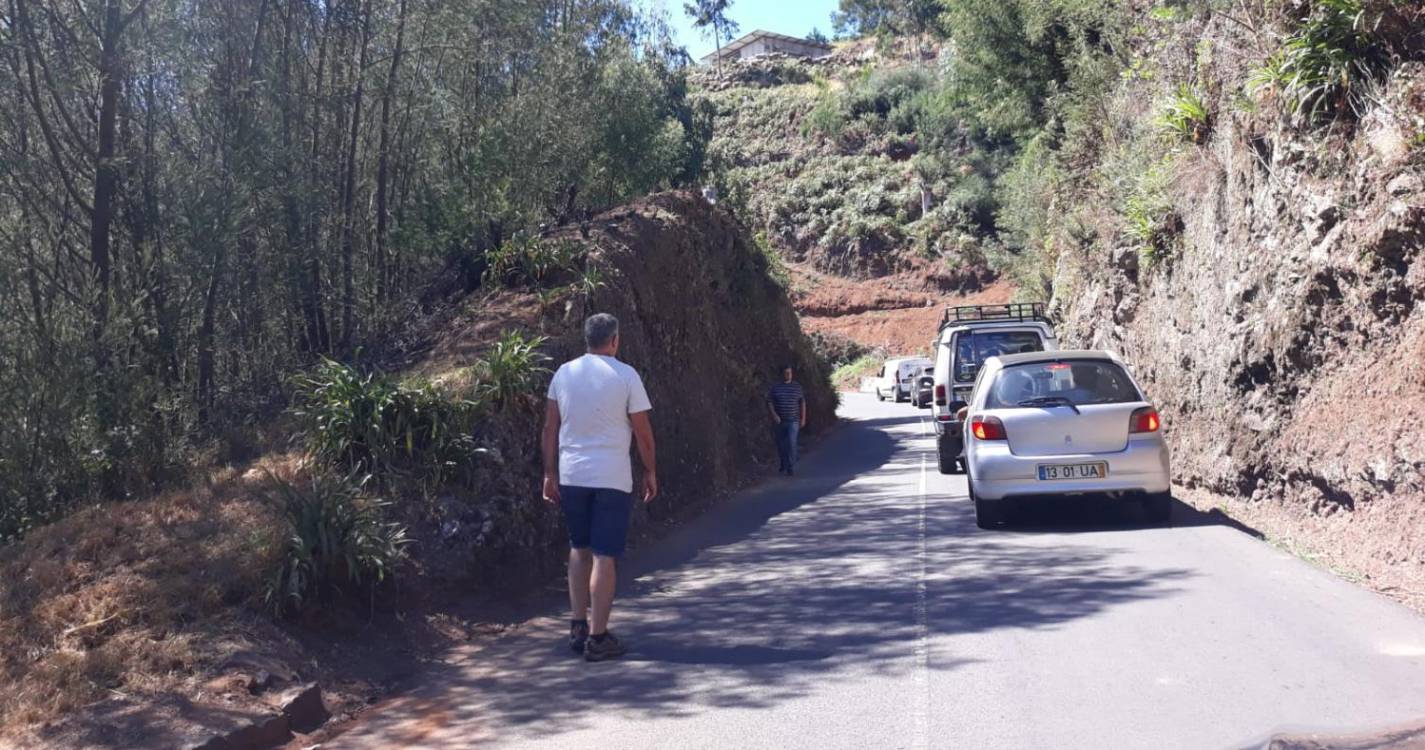 Nacional x Sporting: Caminho dos Pretos já apresenta longa fila de automóveis