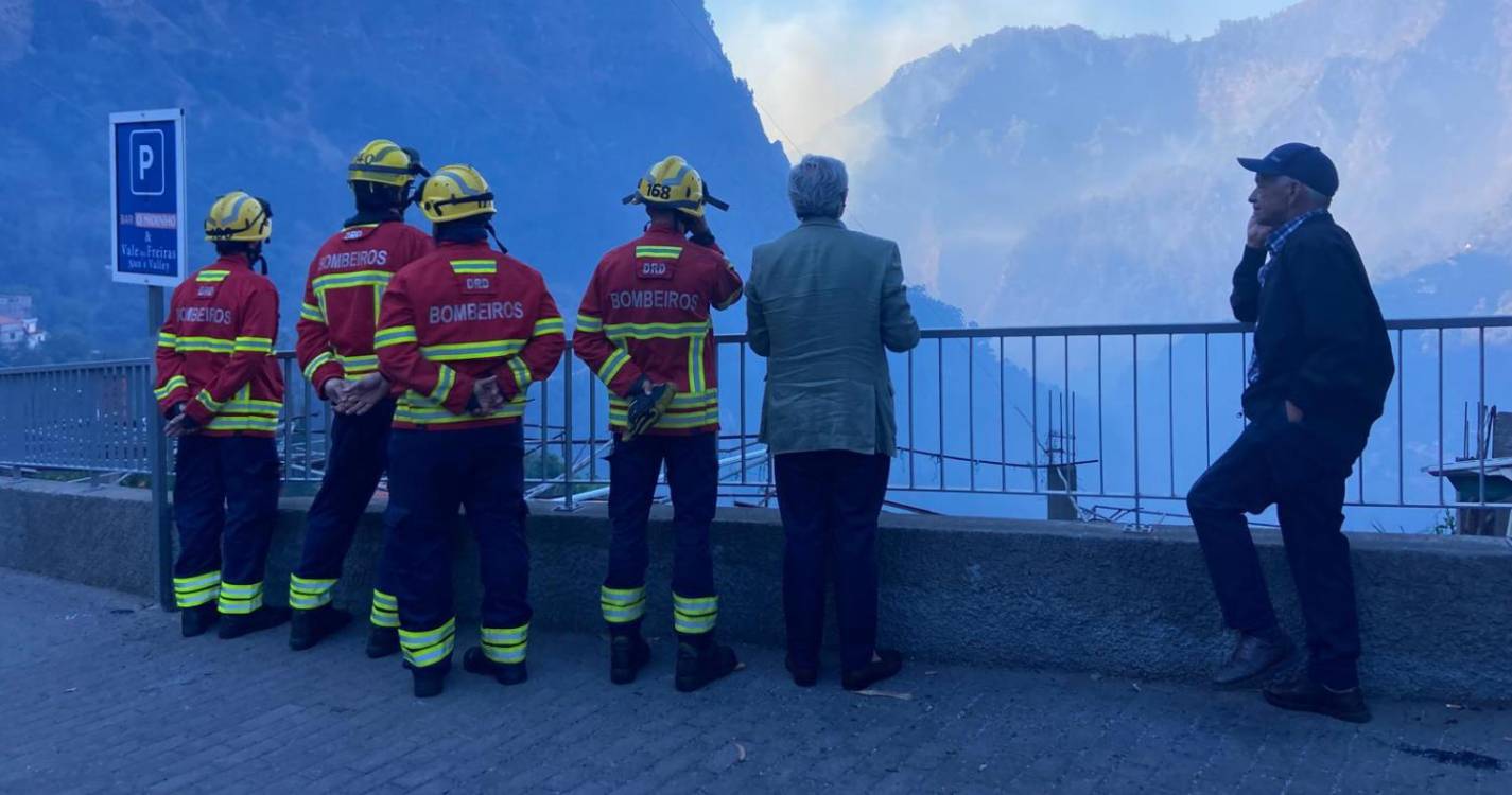 Curral das Freiras analisa estragos depois de uma noite intensa