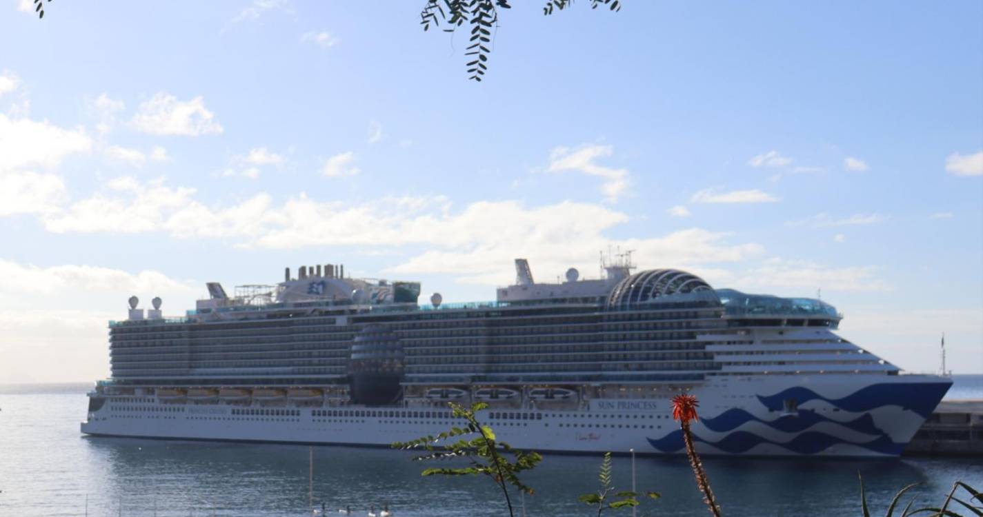 5.479 pessoas a bordo na estreia do transatlântico Sun Princess