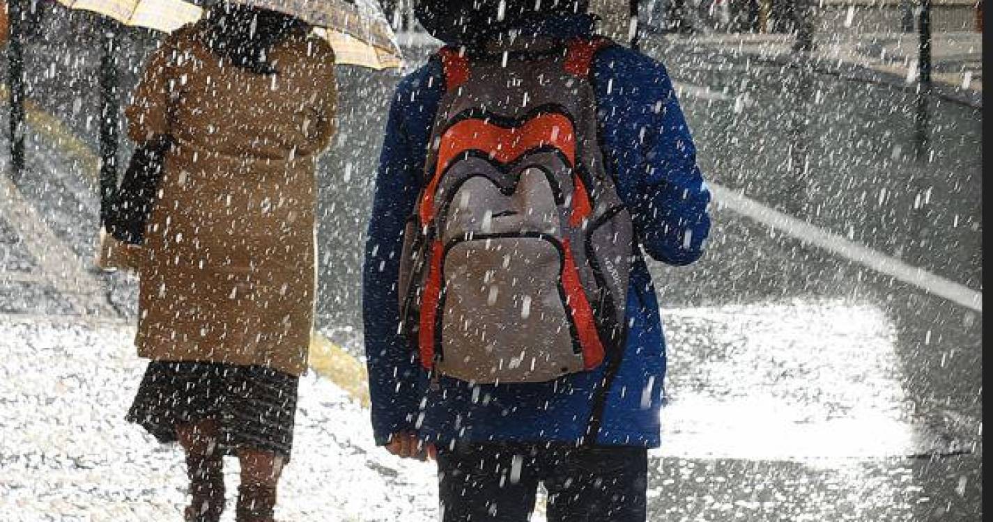 Meteorologia alerta: chuva forte amanhã e rajadas até 95 km/h na segunda-feira