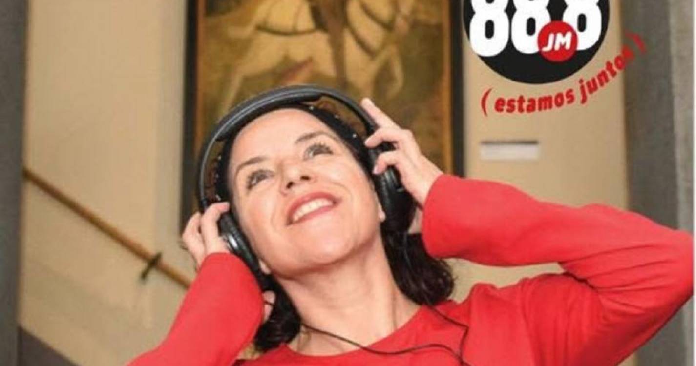 Rádio JM FM faz emissão especial a partir do Mercado dos Lavradores (com fotos)