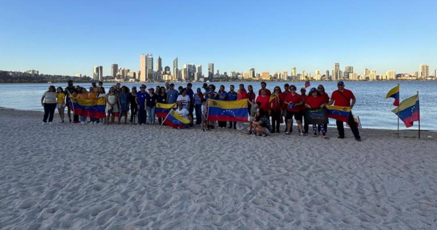 Venezuela acordou com manifestações da oposição em todo o país e não só... (com fotos e vídeos)