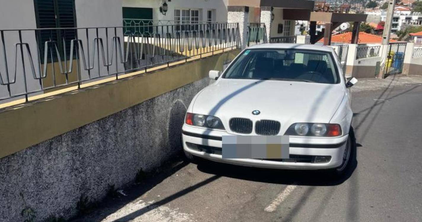 Veículo danificado pela terceira vez por condutor desconhecido no Monte (com fotos)