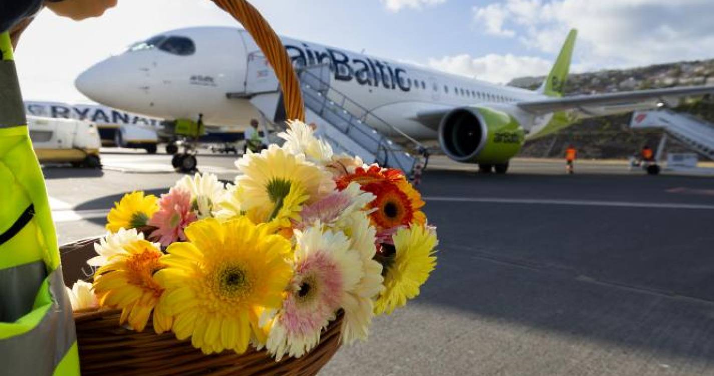 Air Baltic iniciou voos regulares entre o Funchal e Riga