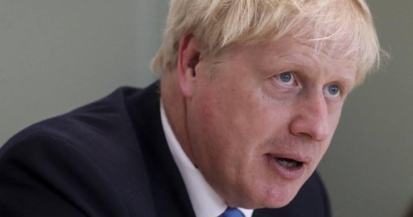 Boris Johnson diz que mundo precisa de Trump novamente na Casa Branca