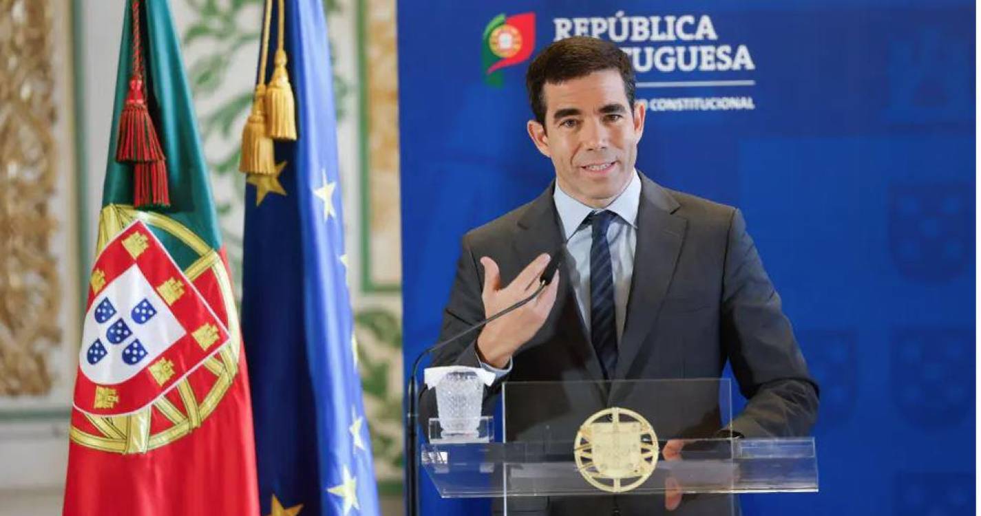 OE2025: Governo respeita voto contra da IL mas diz que é primeiro orçamento “que não aumenta nenhum imposto”