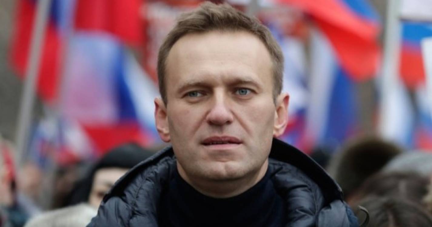Navalny: Rússia confirma condenação a mais nove anos de prisão