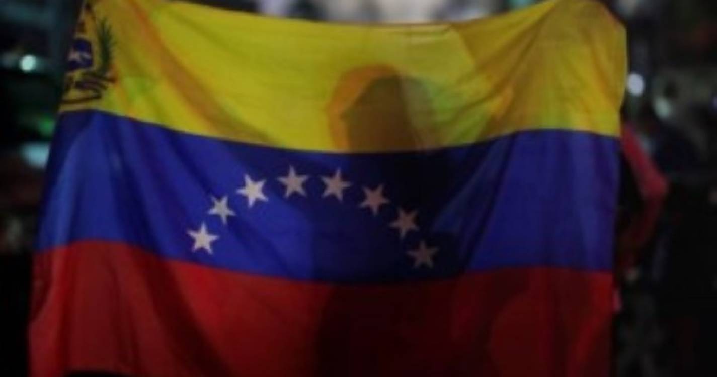 Países que acolhem venezuelanos devem preparar integração a longo prazo