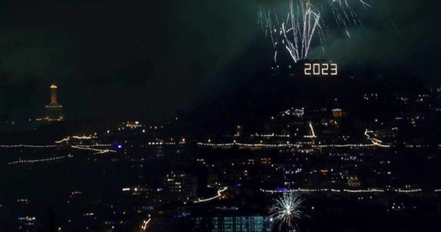 Veja algumas imagens do fogo de artifício que recebeu 2023