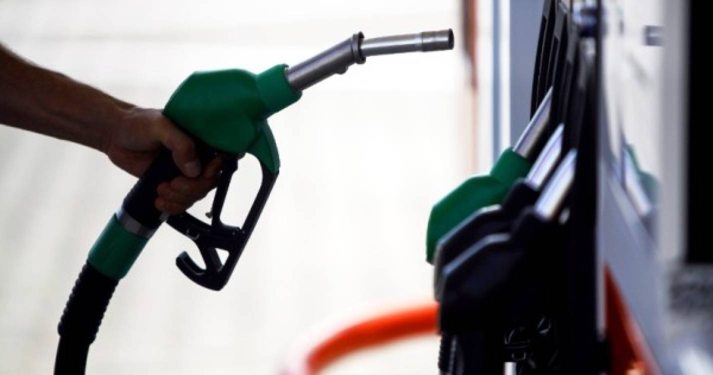 Governo aprova diploma para limitar margens na comercialização de combustíveis