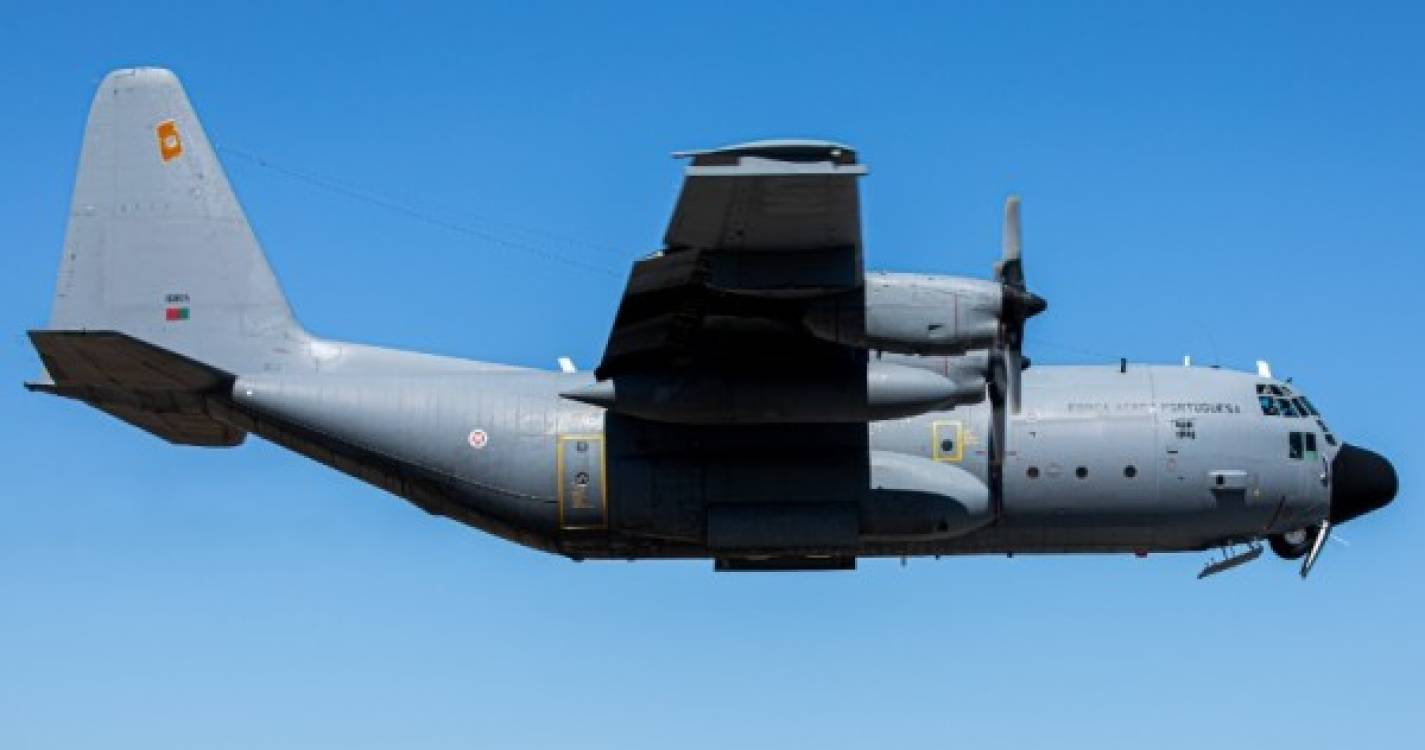 Força Aérea transporta duas crianças de urgência dos Açores para o Continente
