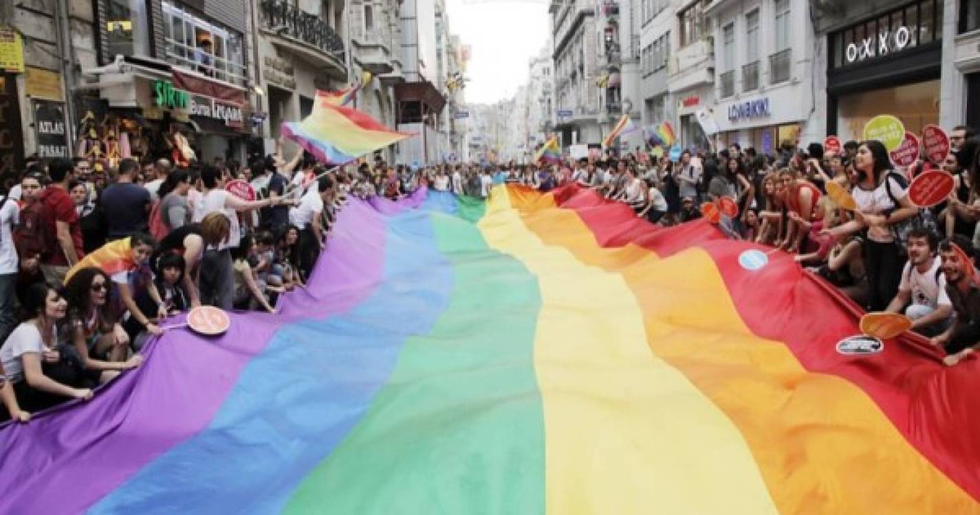 Mais de 40 detidos numa parada LGBT em Istambul