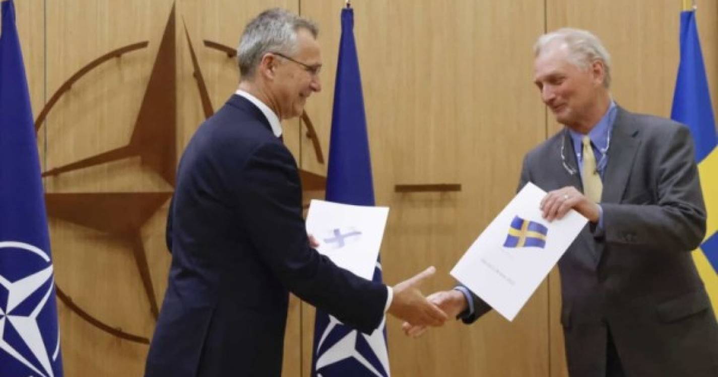 NATO: Finlândia e Suécia entregam candidaturas à adesão em dia &#34;histórico&#34;
