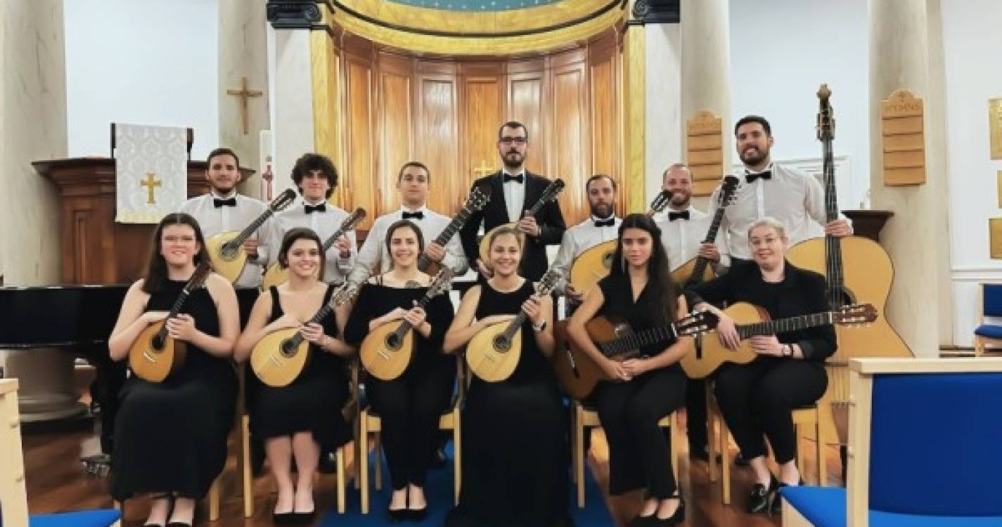 Orquestra de Bandolins com tributo ao maestro Eurico Martins