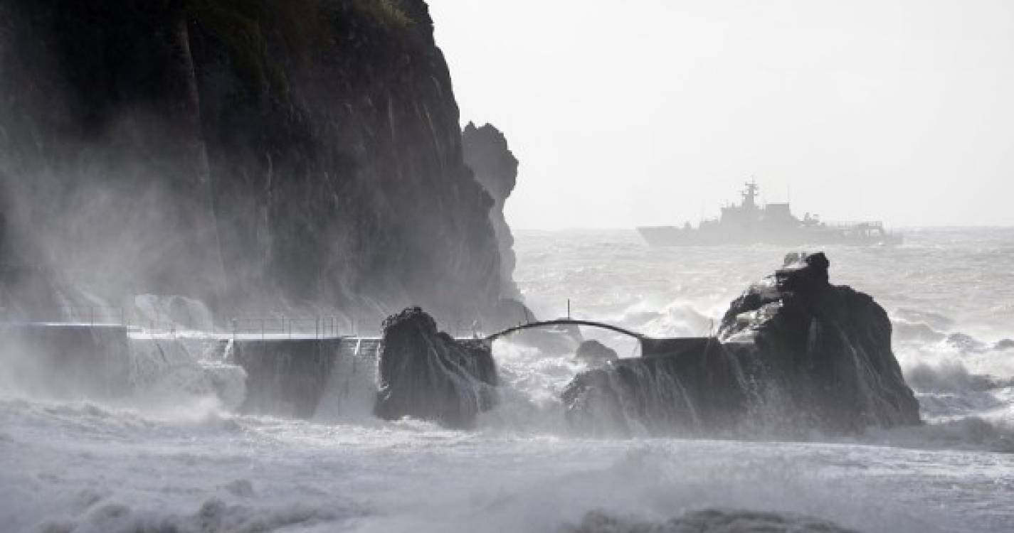 Capitania alerta para agitação marítima forte na Madeira