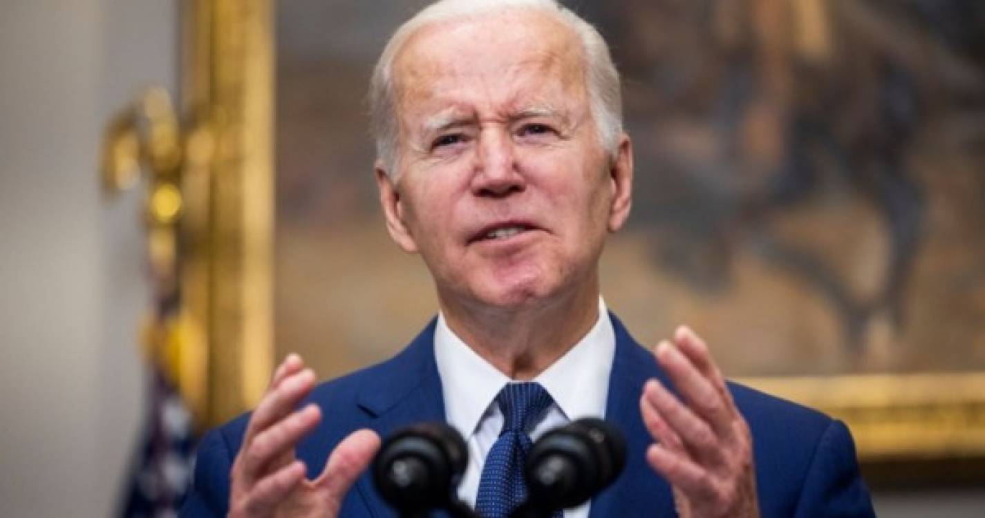 Joe Biden pede que país enfrente 'lobby' das armas