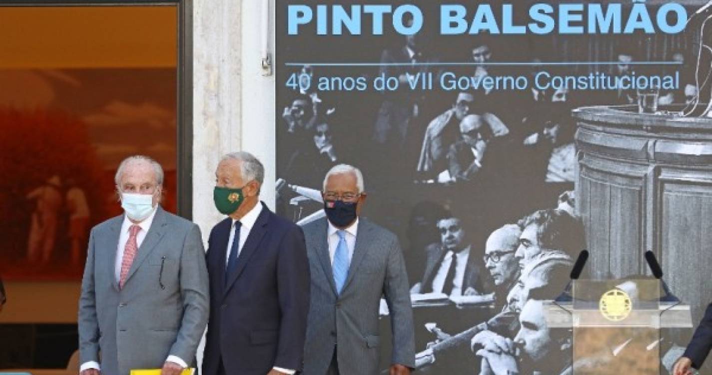 Marcelo presente no início de homenagem ao Governo de Balsemão em São Bento