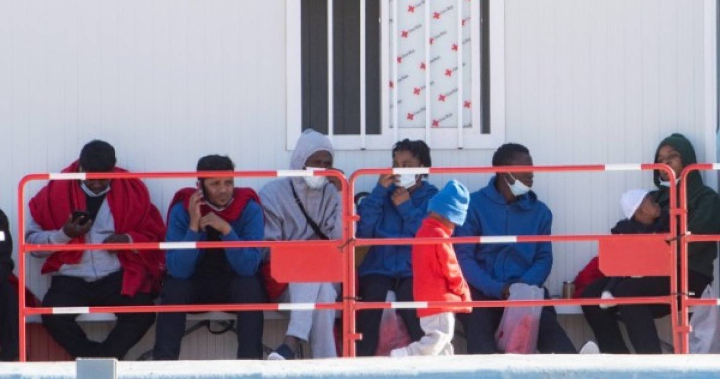 Migrantes resgatados pela Open Arms desembarcaram em Lampedusa