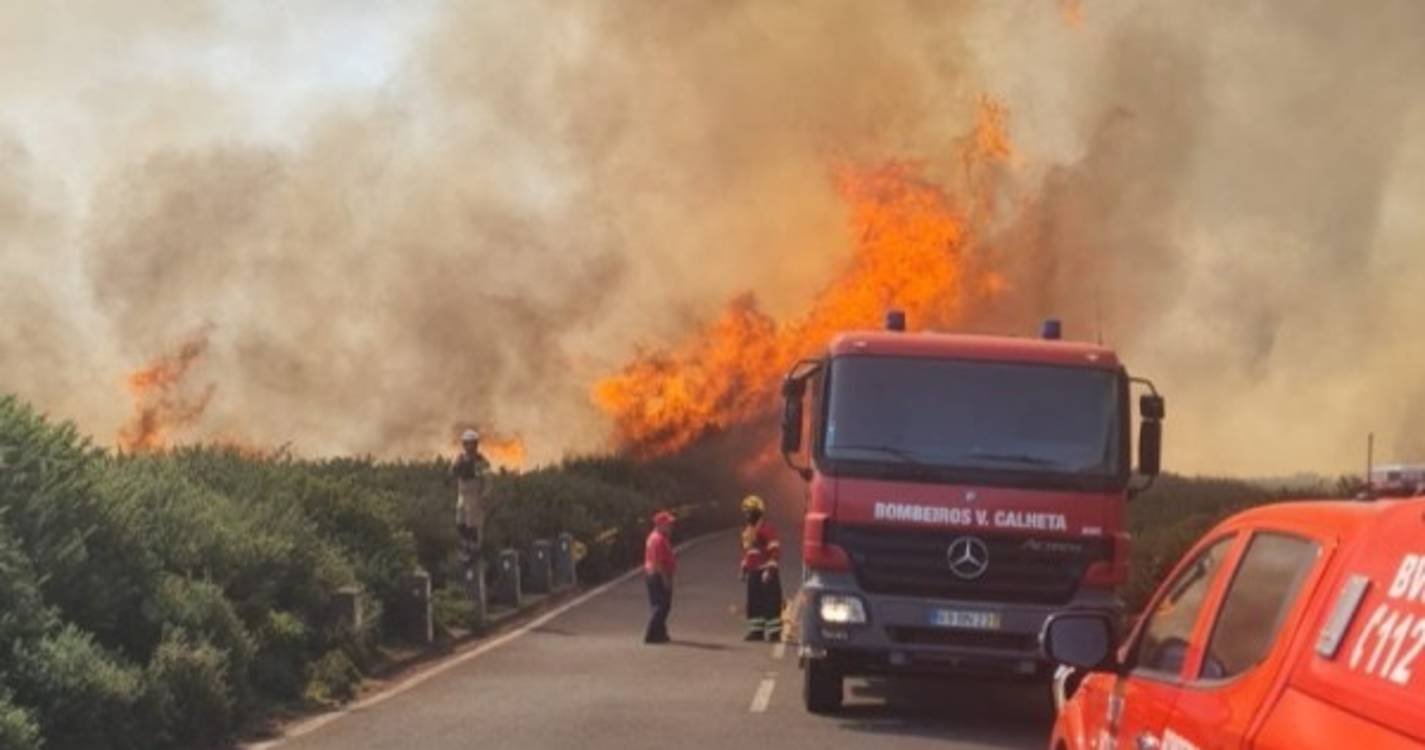 Calheta: Incêndio dado como extinto