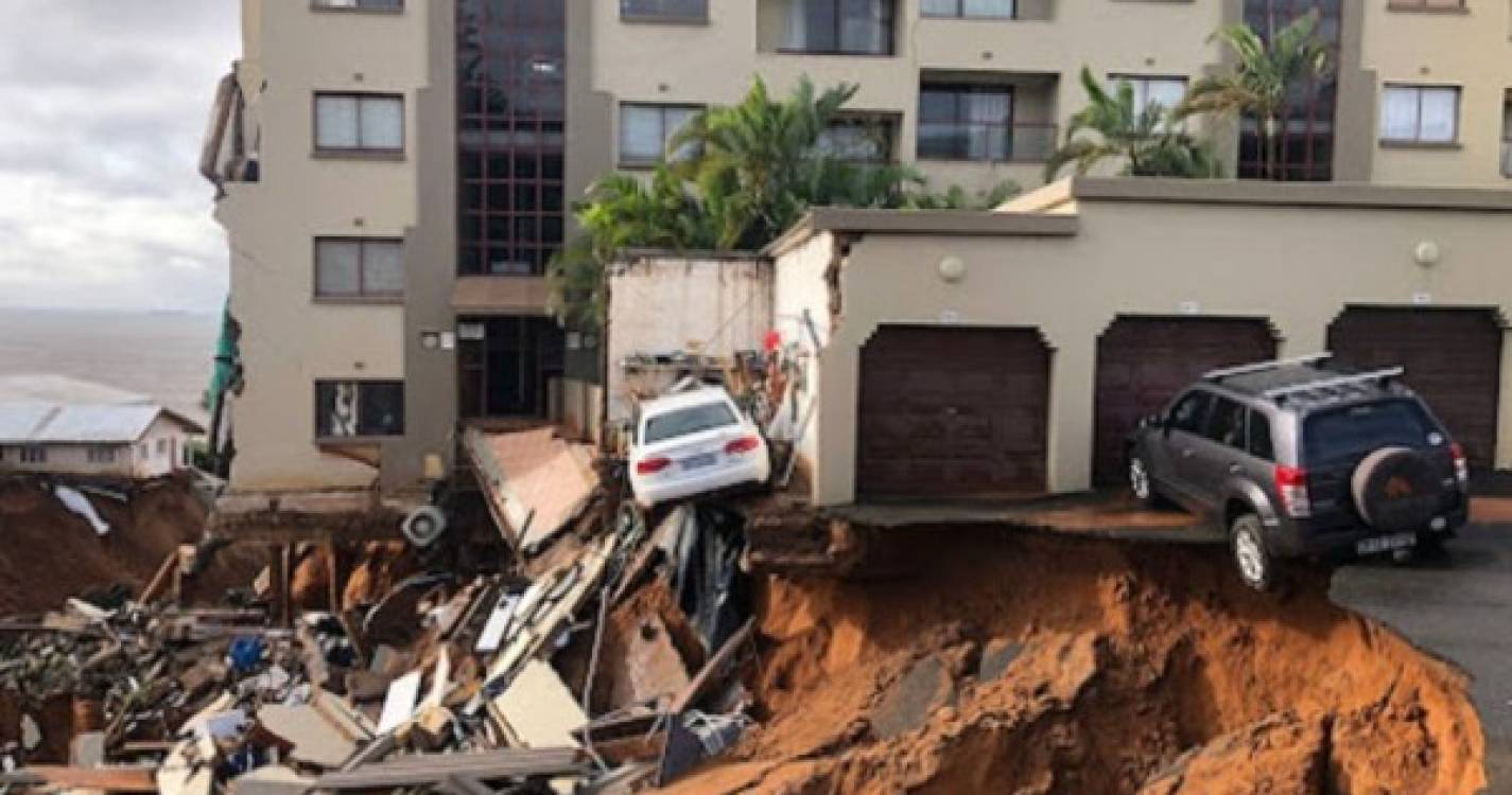 África do Sul: Chuvas fortes deixaram rasto de destruição na província do Kwazulu-Natal