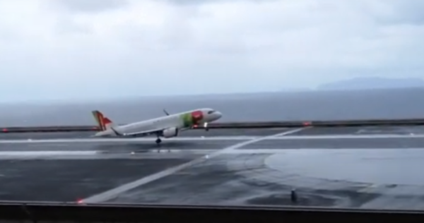 Vídeo mostra momento em que avião falha aterragem no aeroporto da Madeira