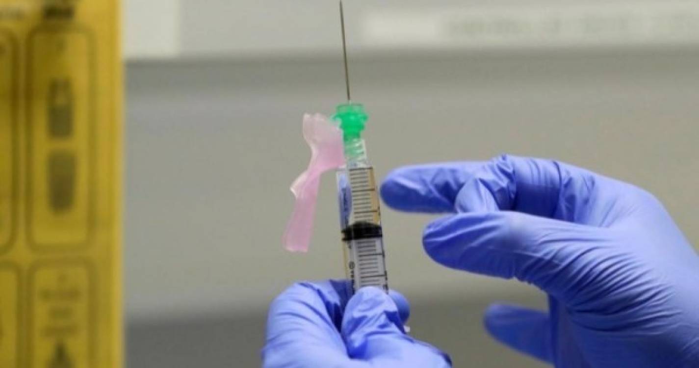 Covid-19: Tribunal superior alemão torna vacina obrigatória para profissionais de saúde