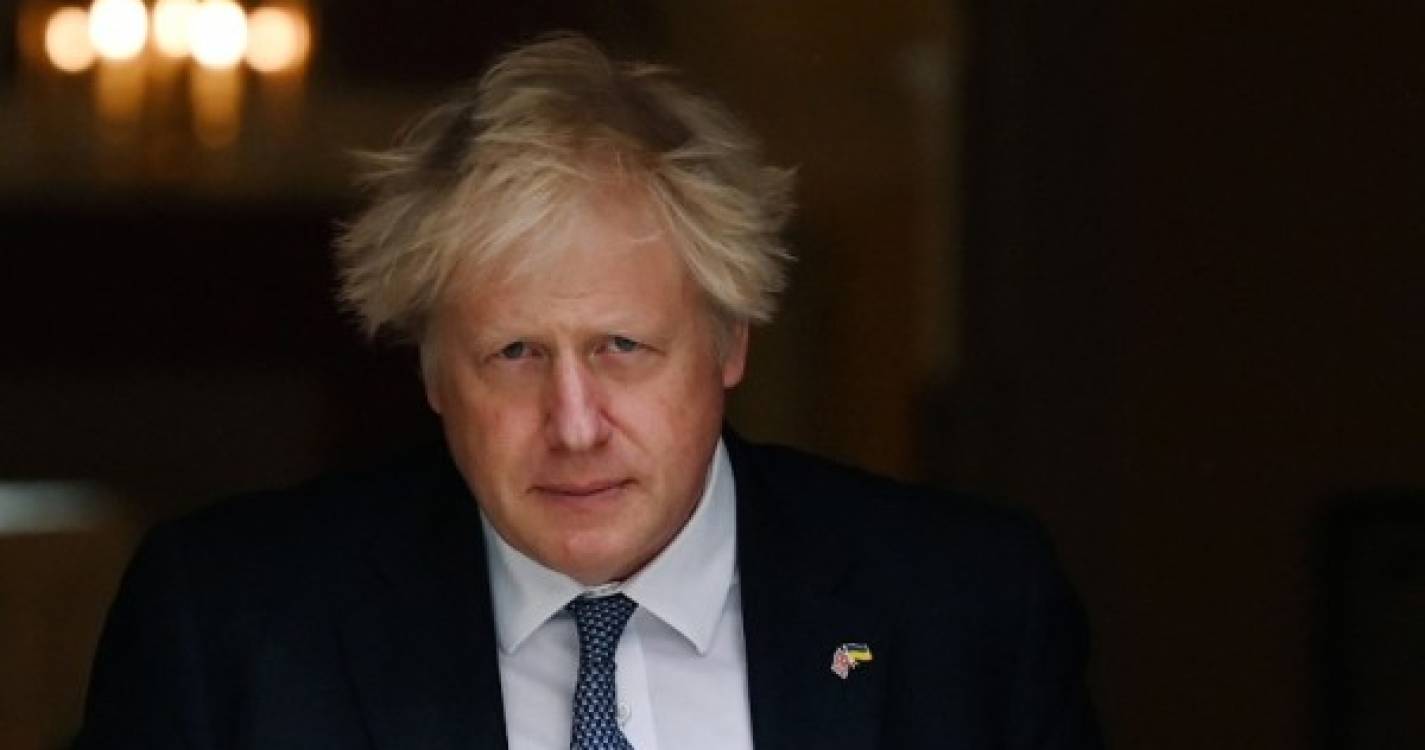 Boris Johnson apela a britânicos que &#34;retribuam o amor e a devoção&#34; da rainha Isabel II