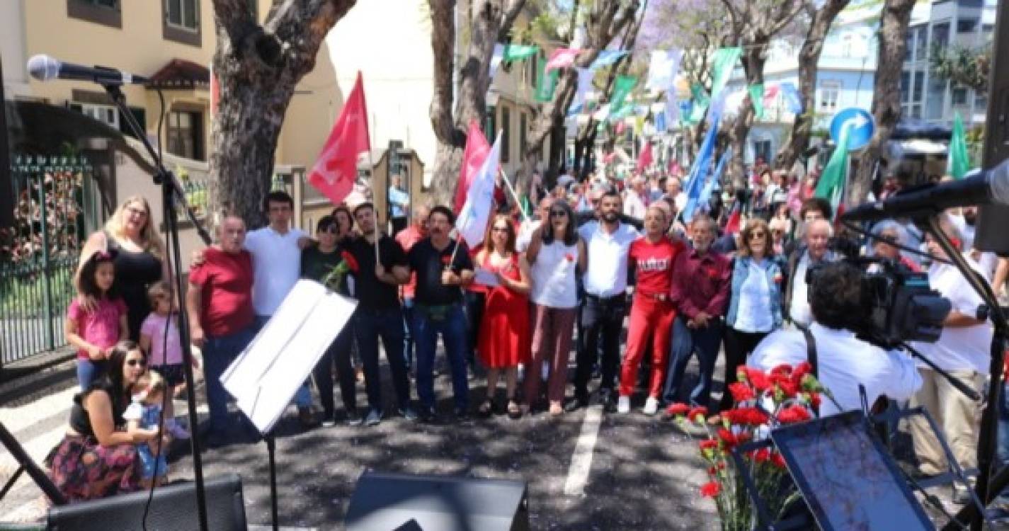450 pessoas participaram na festa comício do 25 de Abril da CDU no Funchal