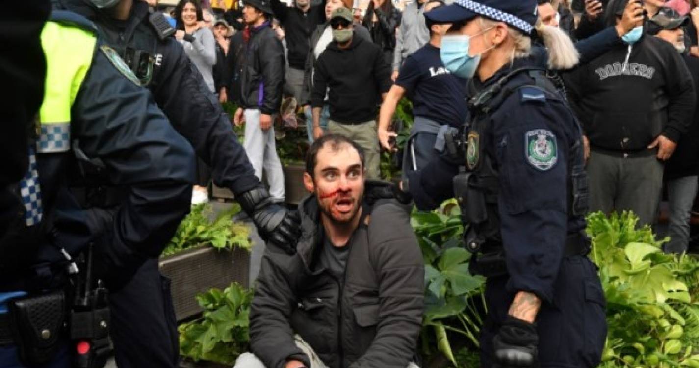 Covid-19: Manifestantes protestam contra confinamento em Sydney