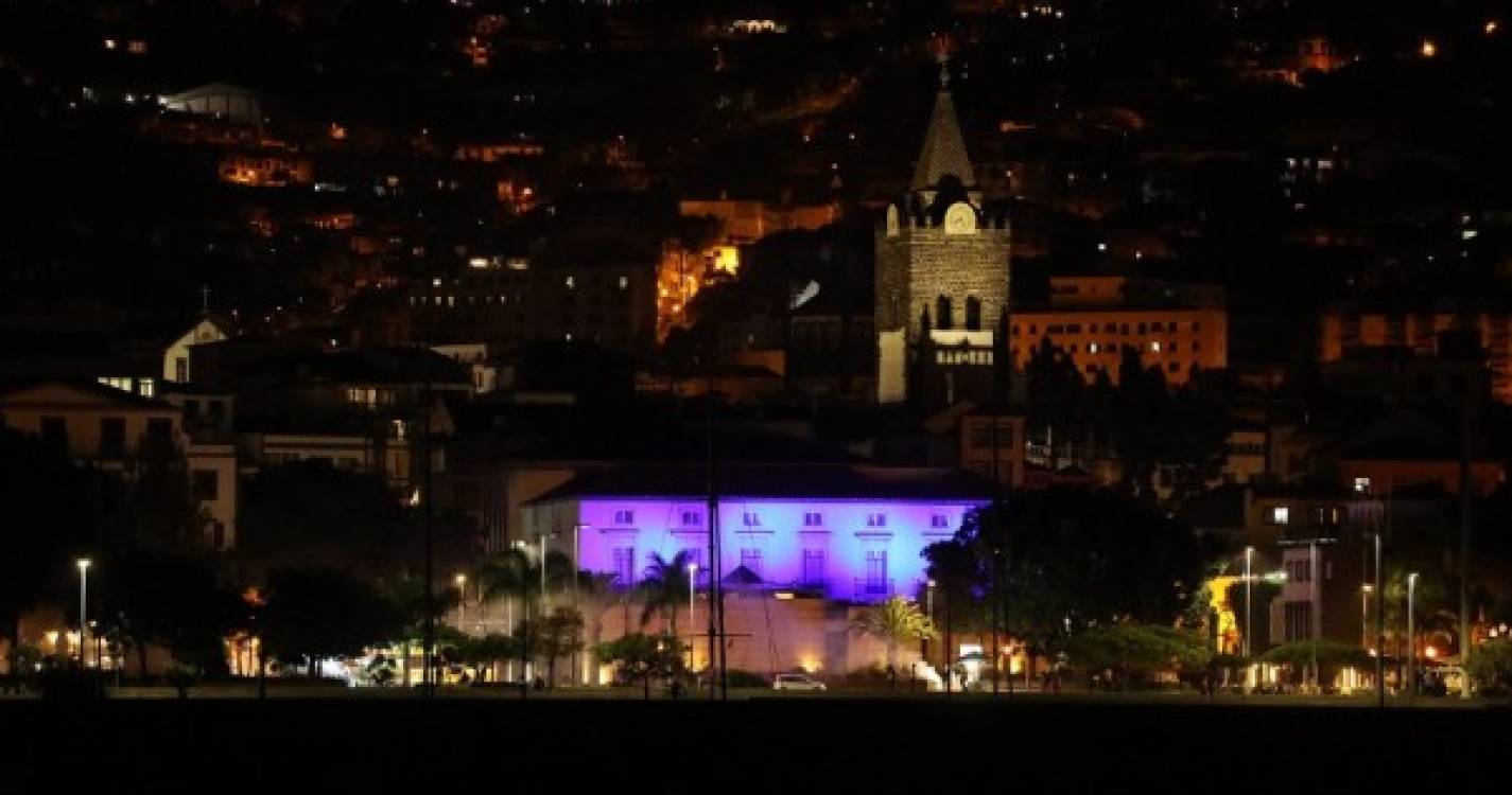 Assembleia Legislativa da Madeira adere à campanha Laço Azul, em defesa de crianças e jovens