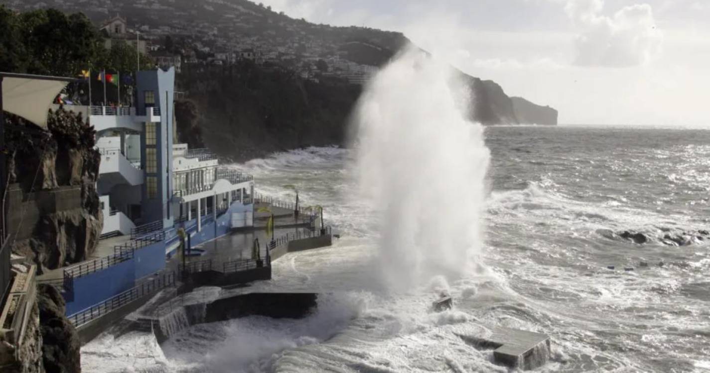 Capitania do Funchal emite aviso de agitação forte para a Madeira