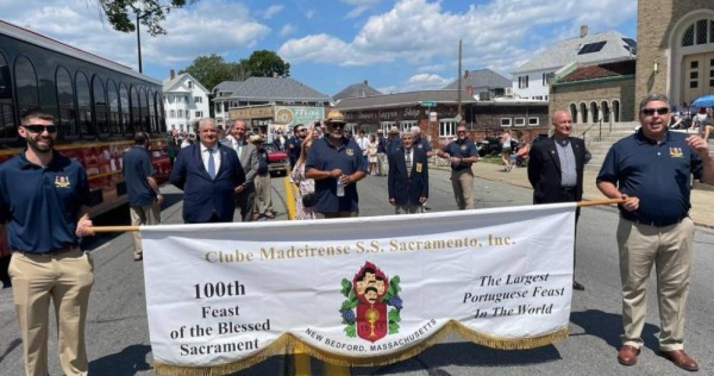 EUA Veja como decorreu a tradicional parada da 'Madeira Feast' em New