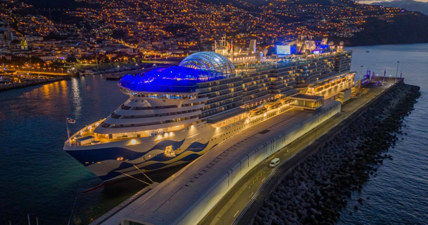 Navio ‘Sun Princess’ faz hoje a sua estreia no Porto do Funchal