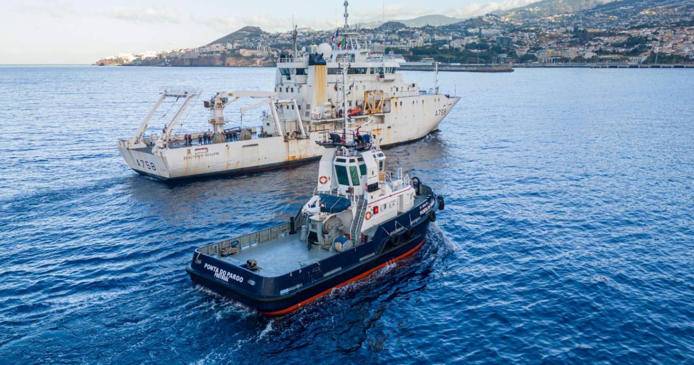 Navio da Marinha Francesa até domingo no Funchal