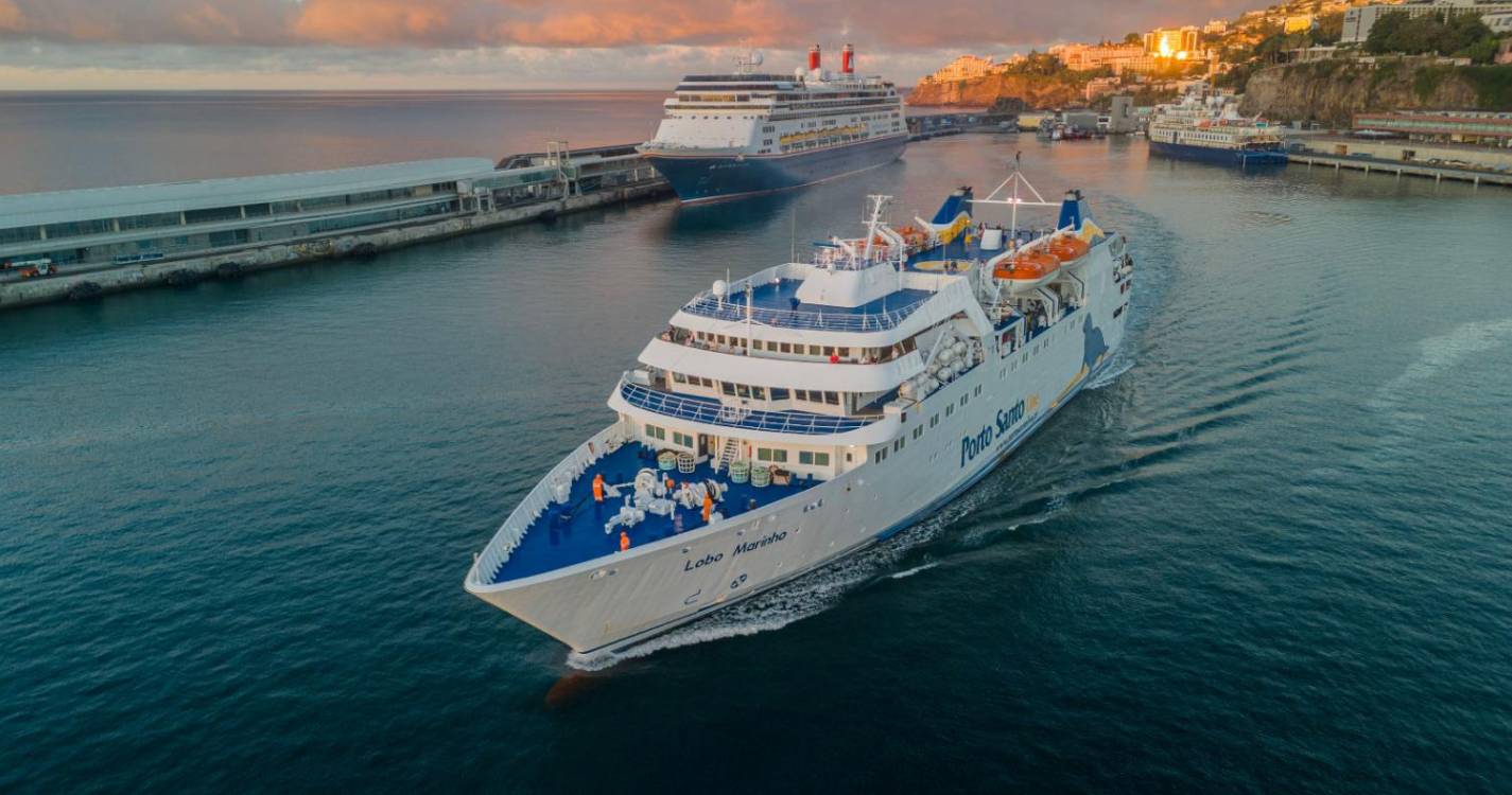 ‘Borealis’ e ‘Ocean Explorer’ no Porto do Funchal