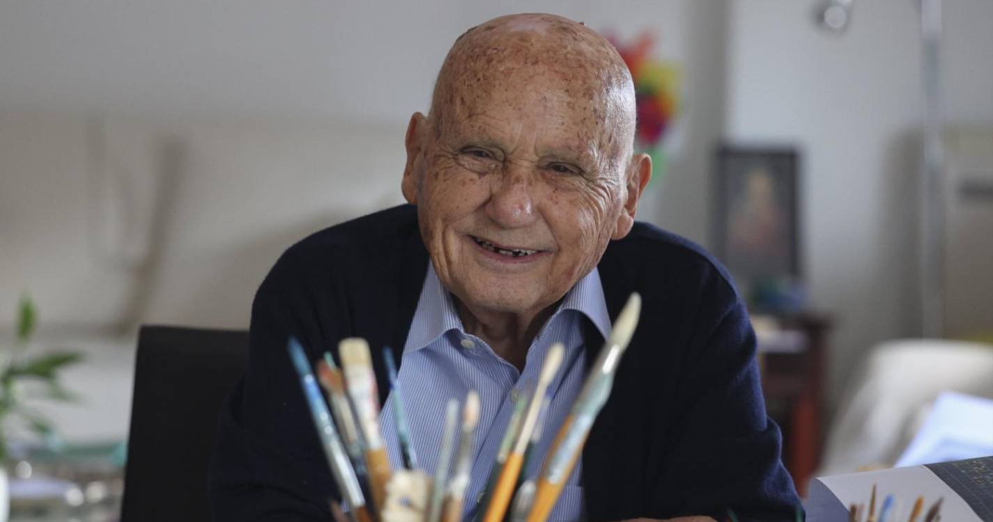 Morreu o pintor e ceramista Manuel Cargaleiro aos 97 anos