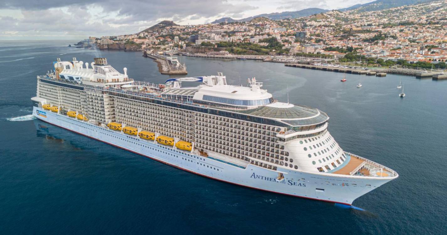 ‘Anthem of The Seas’ já está no Porto do Funchal