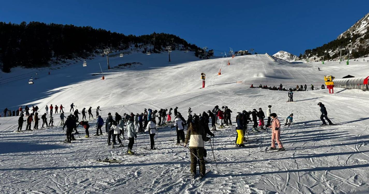 Cerca de 200 alunos da Região na ‘Semana Branca 2025’ em Andorra